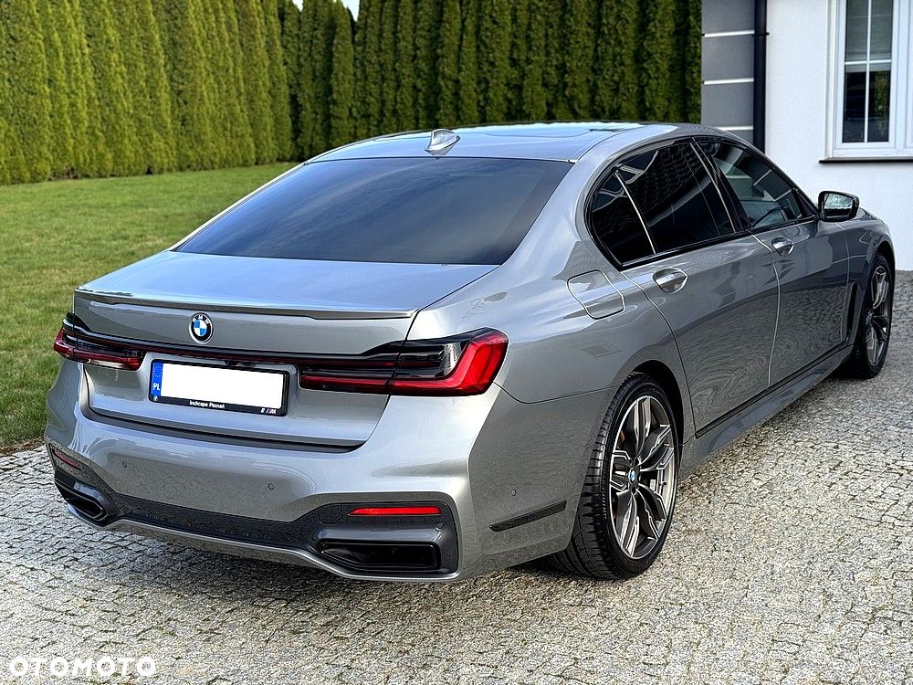BMW Seria 7 750Ld xDrive sport - 12