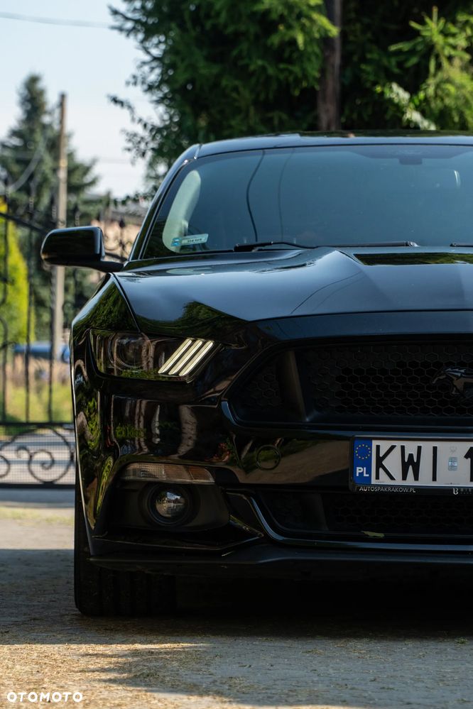 Ford Mustang 5.0 V8 GT - 6