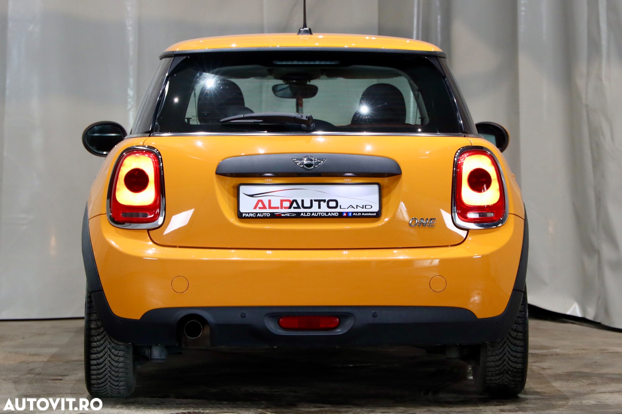 Mini ONE Standard - 34