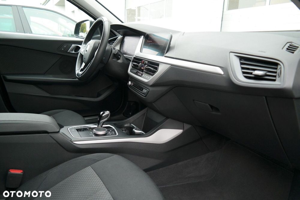 BMW Seria 1 118i Advantage - 12