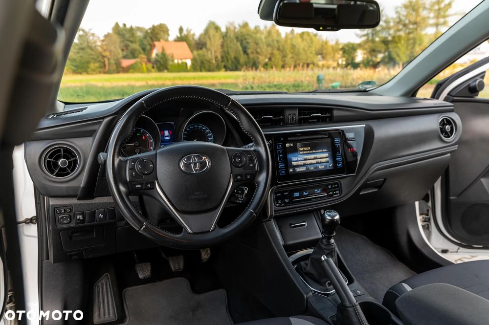 Toyota Auris 1.2 T Dynamic - 36