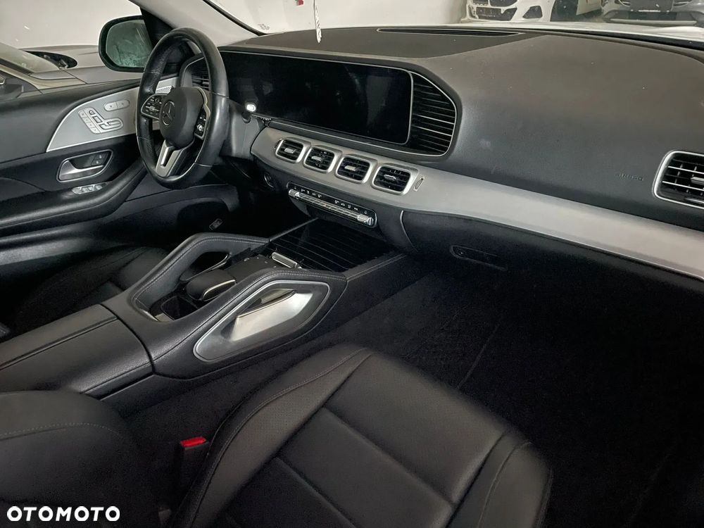 Mercedes-Benz GLE 350 d 4Matic 9G-TRONIC AMG Line - 8
