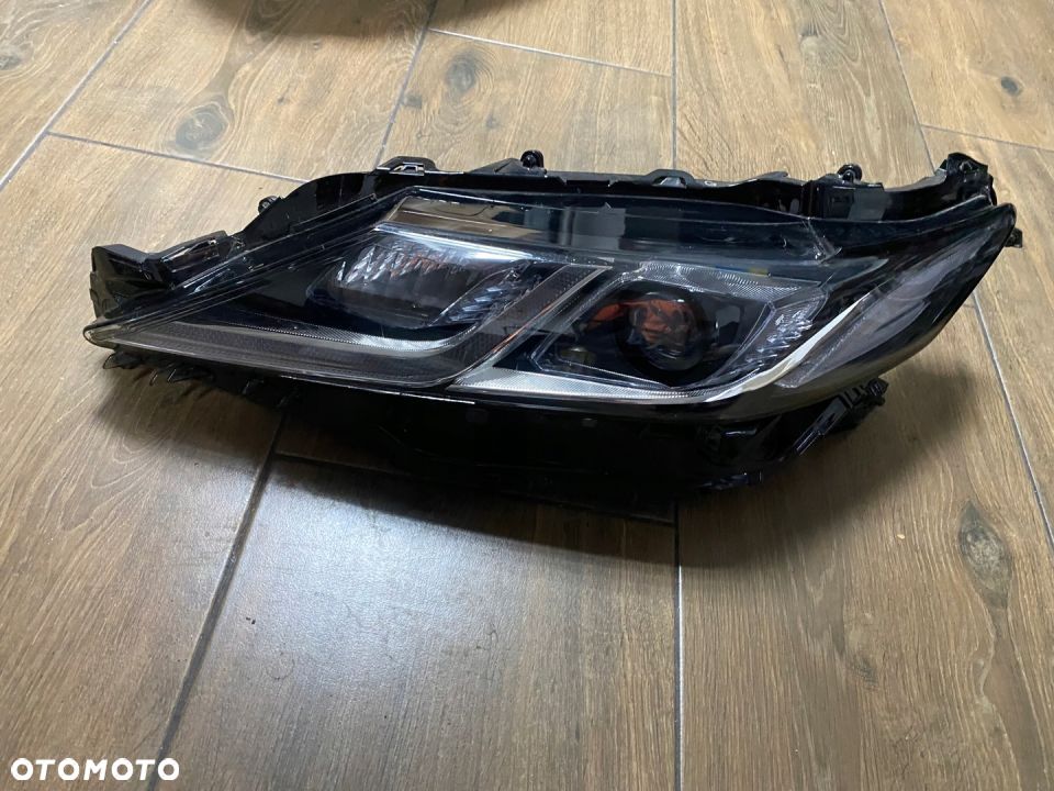 LAMPA LEWA TOYOTA CAMRY VIII FULL LED 81150-33D11 - 1