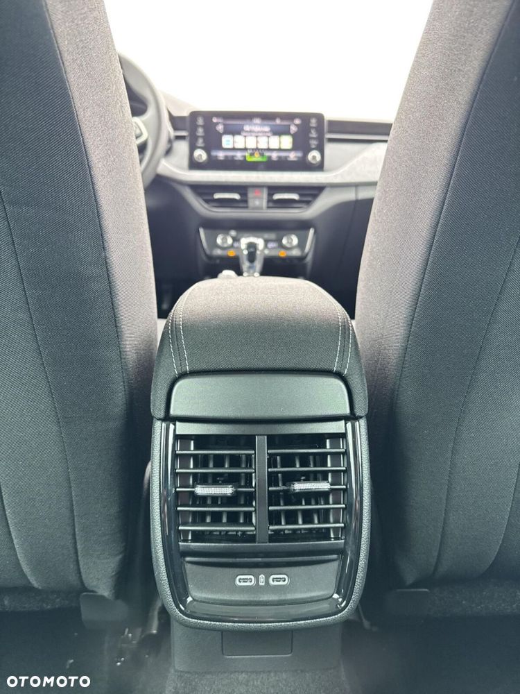 Skoda Scala 1.5 TSI Selection DSG - 29