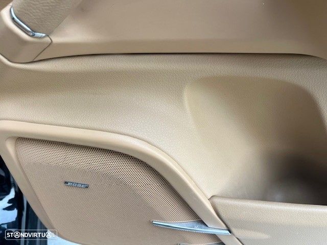 Porsche Cayenne - 11