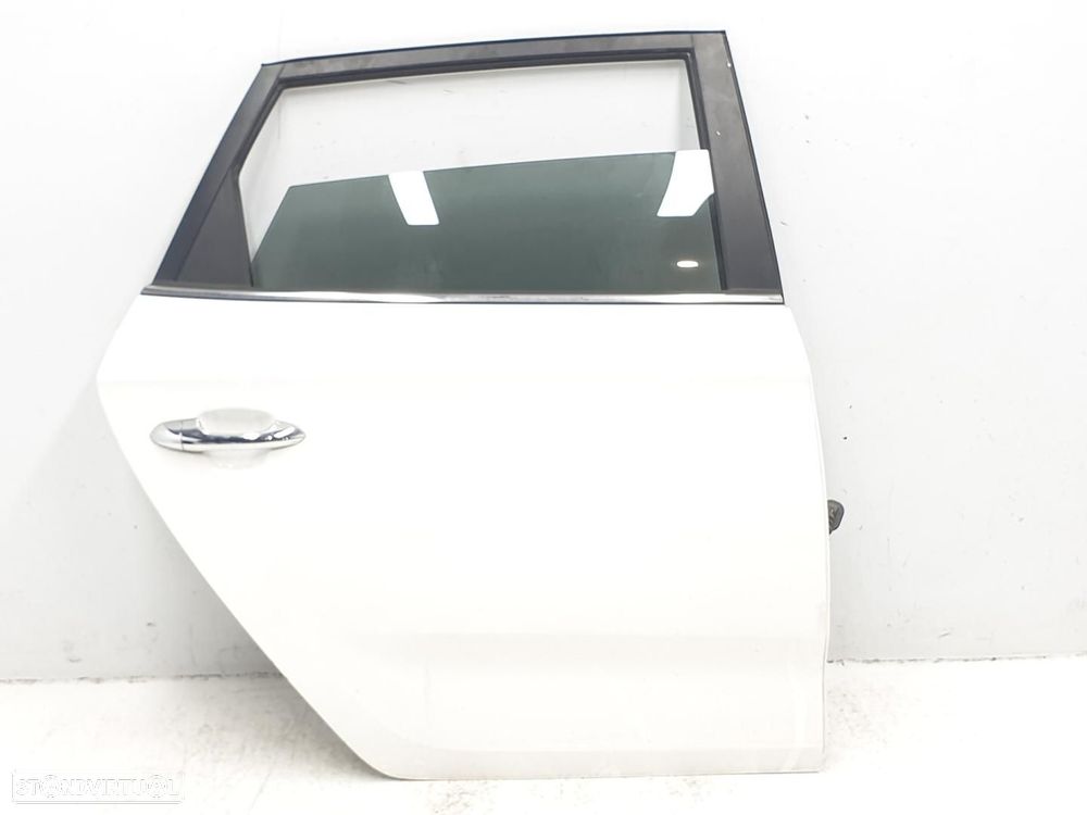 PORTA TRASEIRA DIREITA KIA CARENS RP - 1