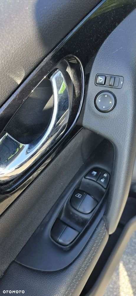 Nissan Qashqai - 11