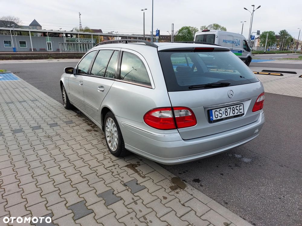 Mercedes-Benz Klasa E 320 CDI T Classic - 2