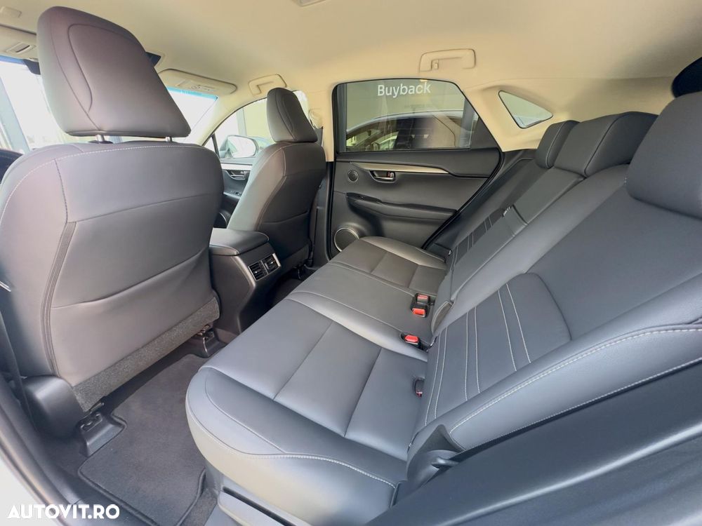 Lexus Seria NX 300h AWD Executive Plus - 17