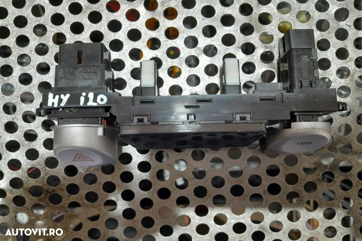 Buton avarie 93770-1J100 937701J100 93770-1J100 937701J100 Hyundai i2 - 2