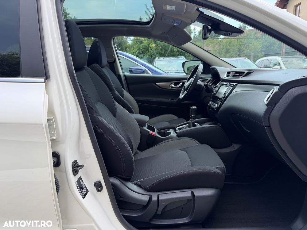 Nissan Qashqai 1.6 DCI ALL-MODE 4x4i N-Connecta - 15