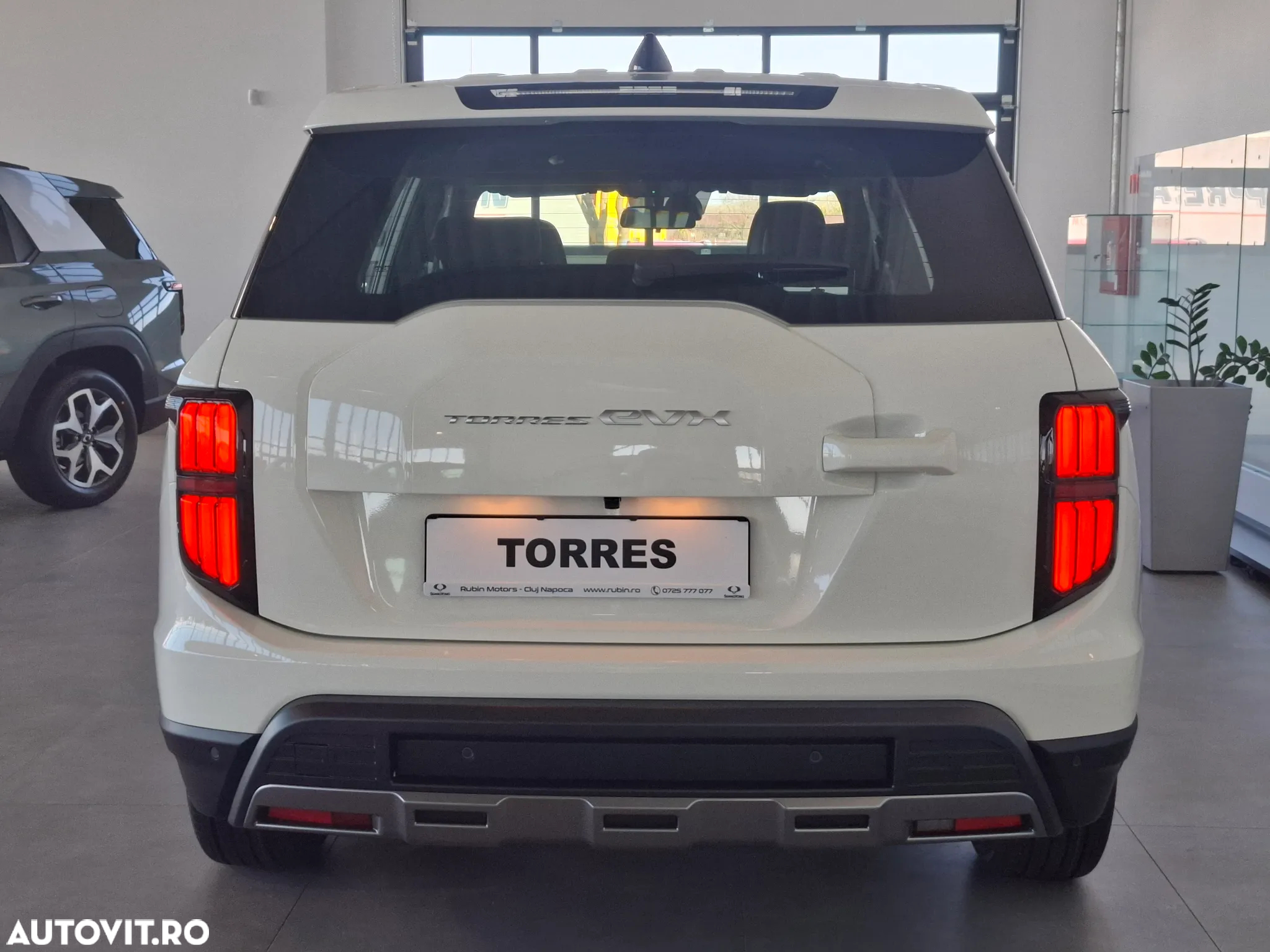 KG Mobility Torres EVX - 4