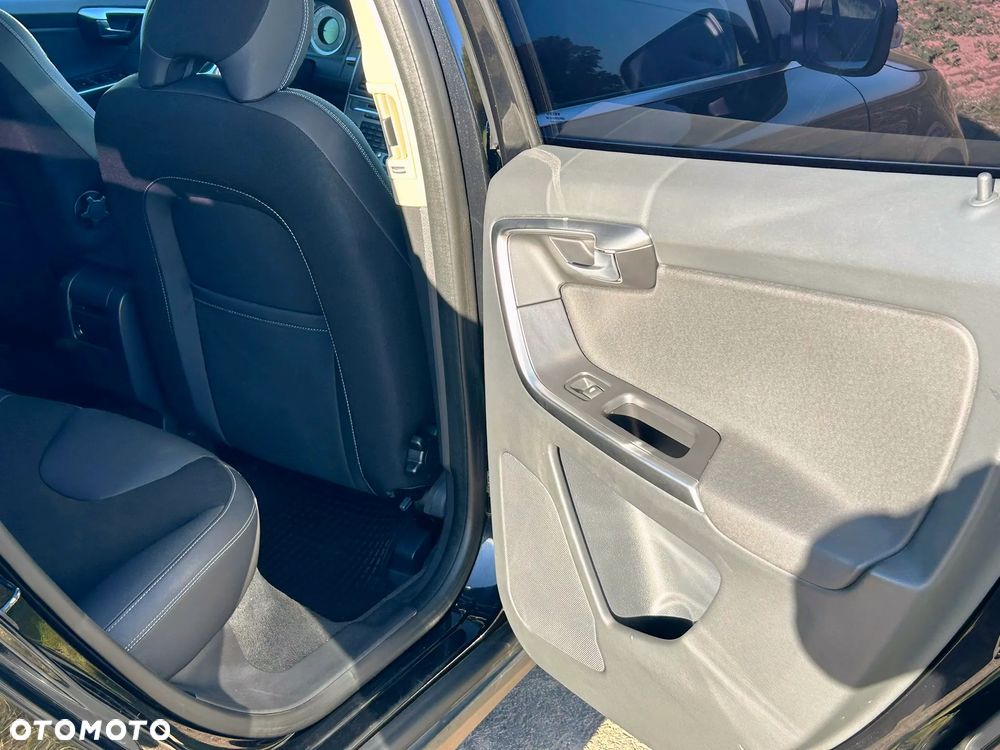 Volvo XC 60 D3 Momentum - 5