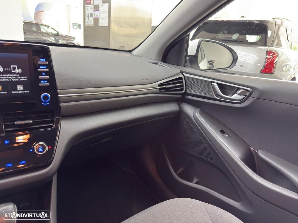 Hyundai Ioniq 1.6 GDI PHEV Pack Plus - 36