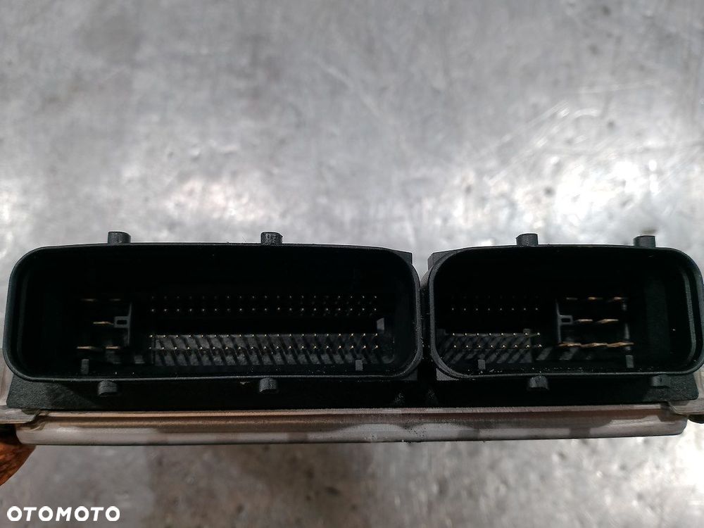 KOMPUTER, STEROWNIK VW PASSAT B5 FL 4B0906018DH   0261207928 1.8 TURBO - 3