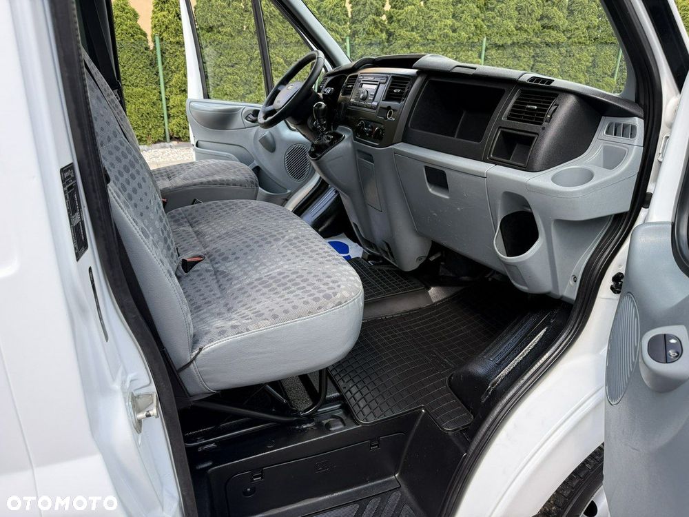 Ford Transit - 14