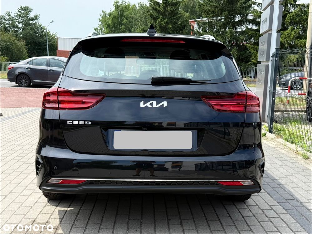 Kia Ceed 1.6 CRDi Eco-Dynamics+ (48V Mild-Hybrid) DCT7 Vision - 6