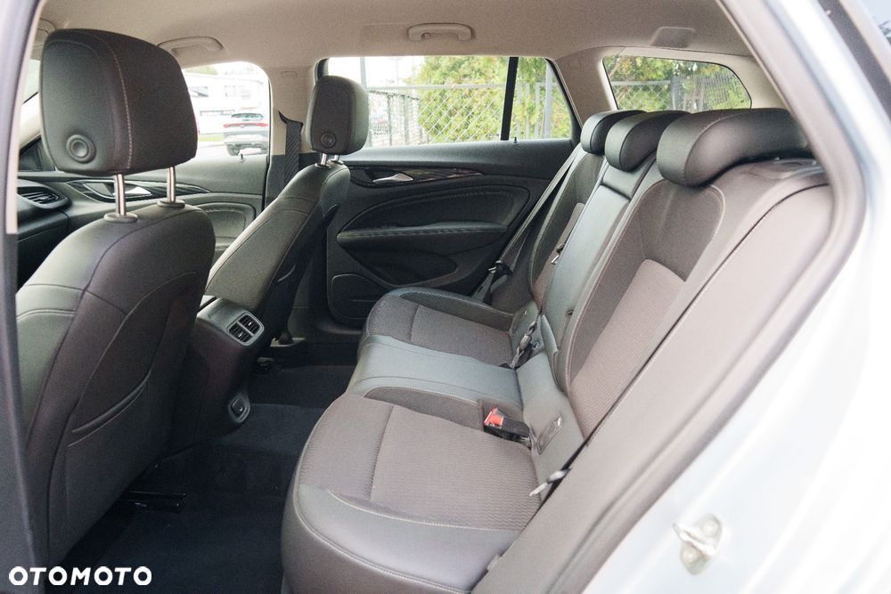 Opel Insignia 1.5 T Innovation S&S - 12
