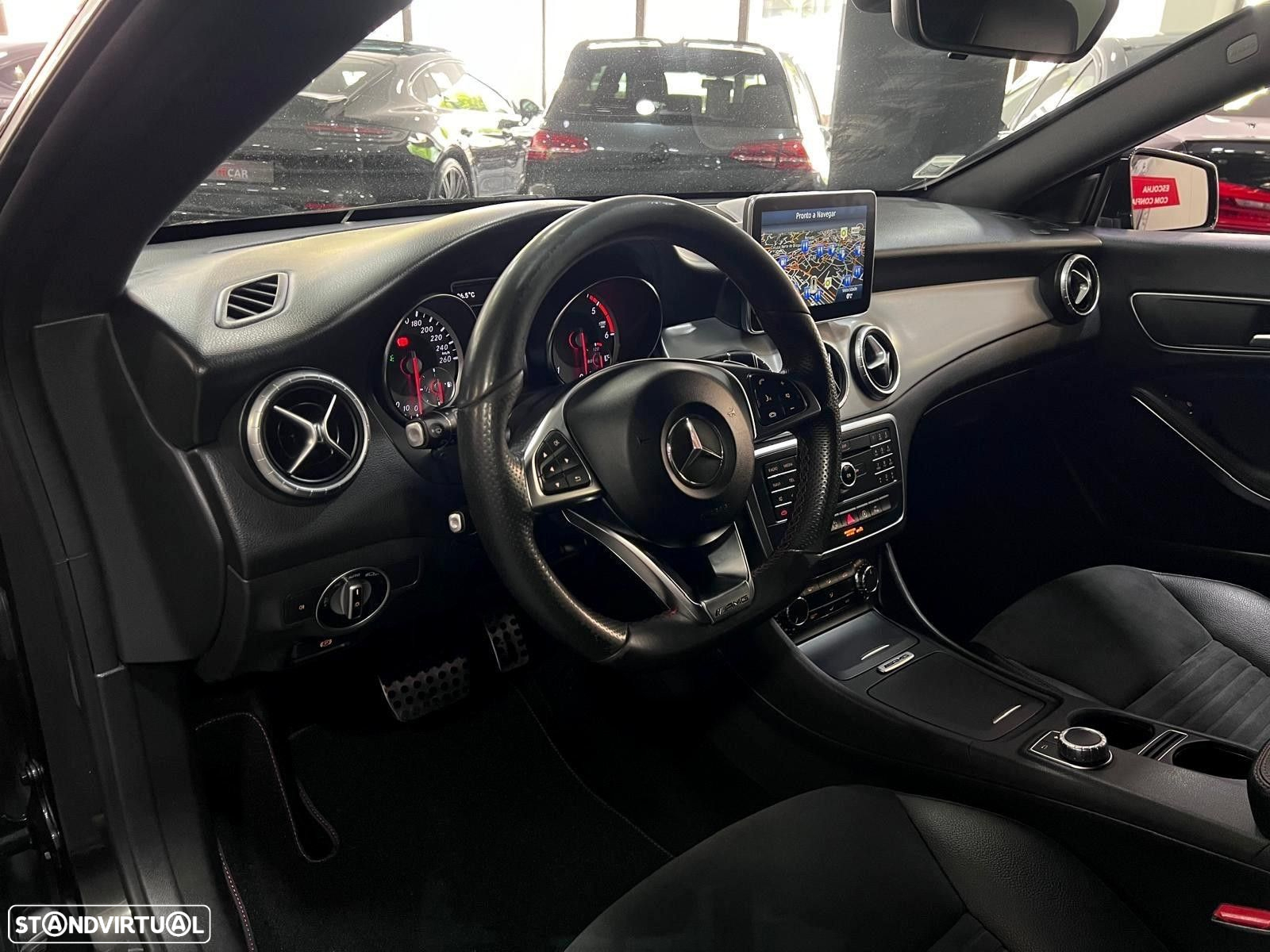 Mercedes-Benz CLA 200 d Shooting Brake AMG Line Aut. - 24