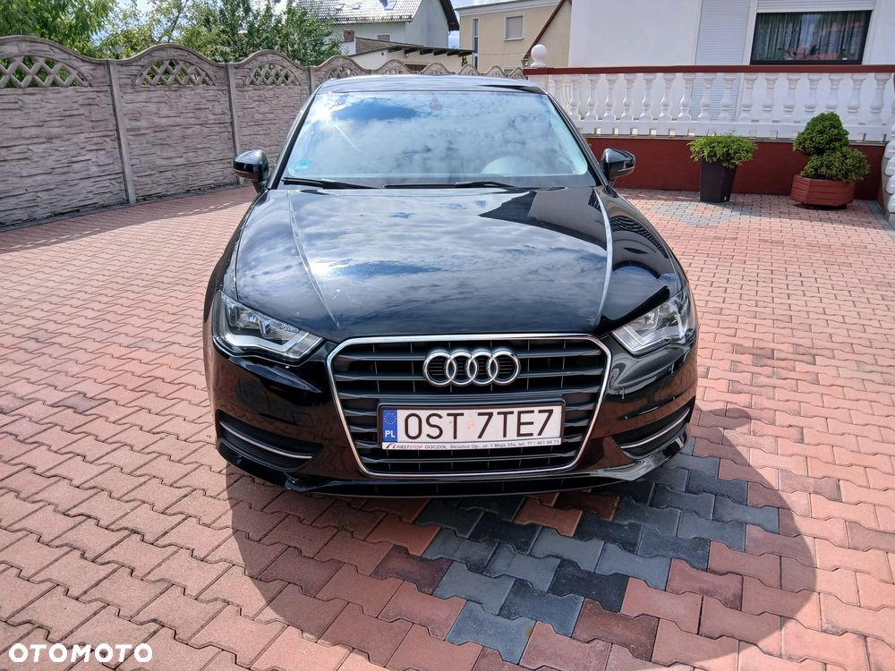 Audi A3 Sportback 1.6 TDI ultra Attraction - 2