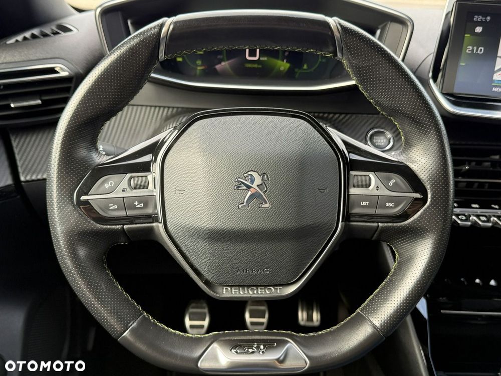 Peugeot 2008 PureTech 130 GT - 23