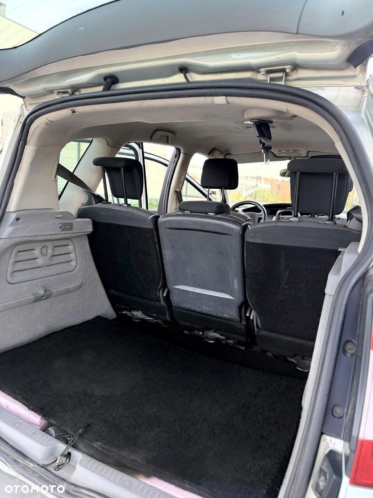 Renault Scenic - 11