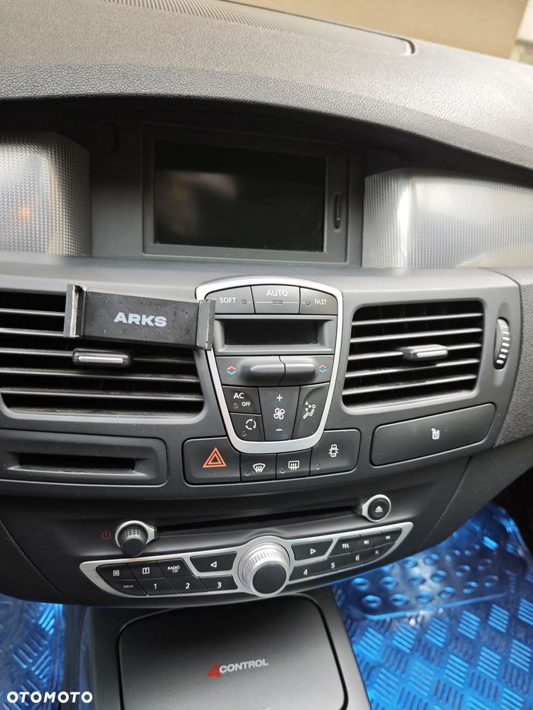 Renault Laguna 2.0 DCi FAP GT - 21