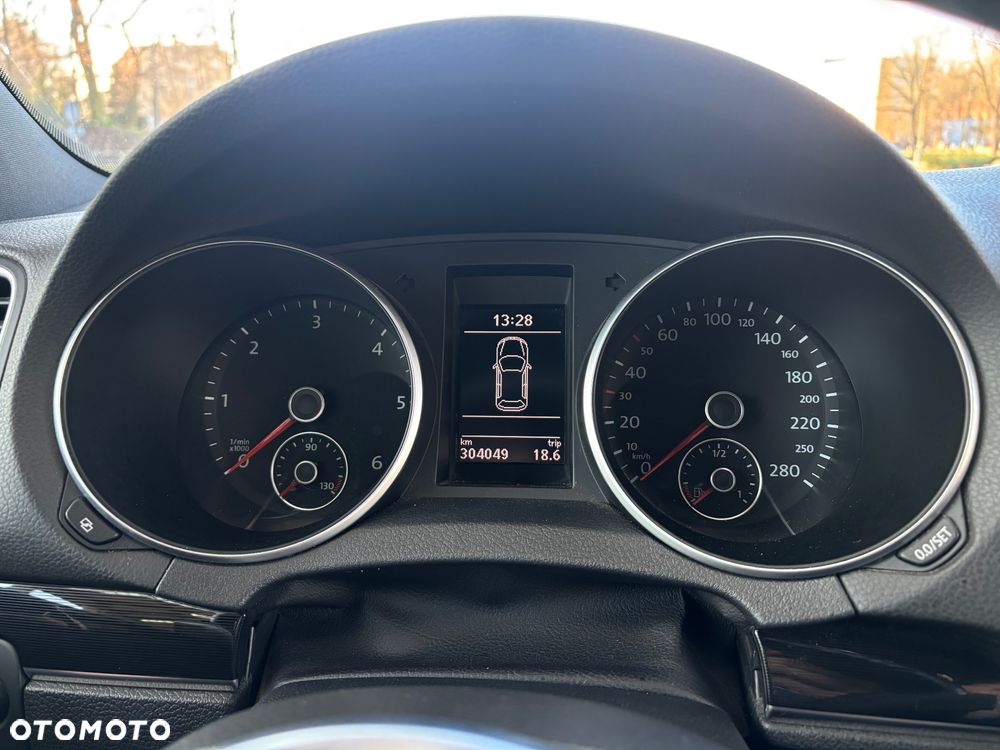 Volkswagen Golf - 19