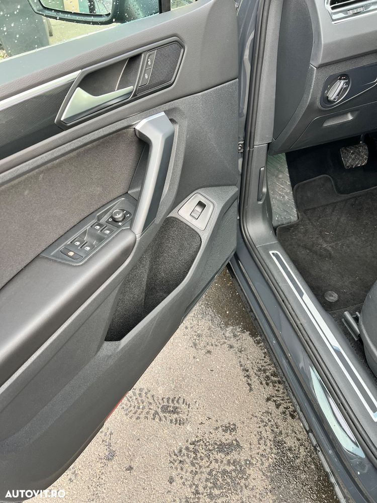 Volkswagen Tiguan 2.0 TSI OPF DSG 4Motion Elegance - 17