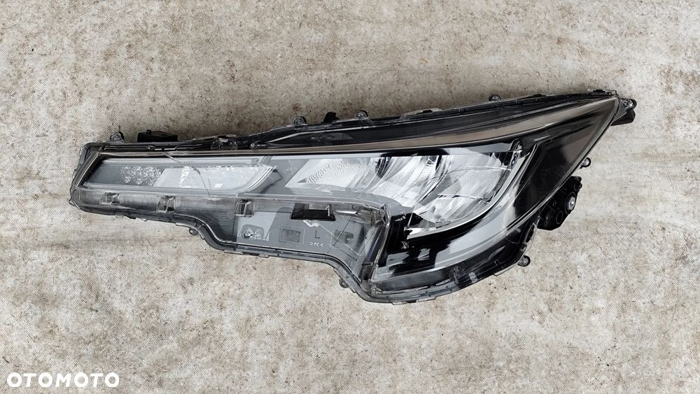 LAMPA PRZEDNIA LEWA REFLEKTOR TOYOTA COROLLA E21 2018- 81150-02S60 - 2