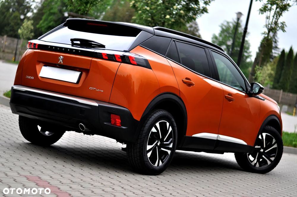 Peugeot 2008 ver-1-5-bluehdi-gt-s-s - 15