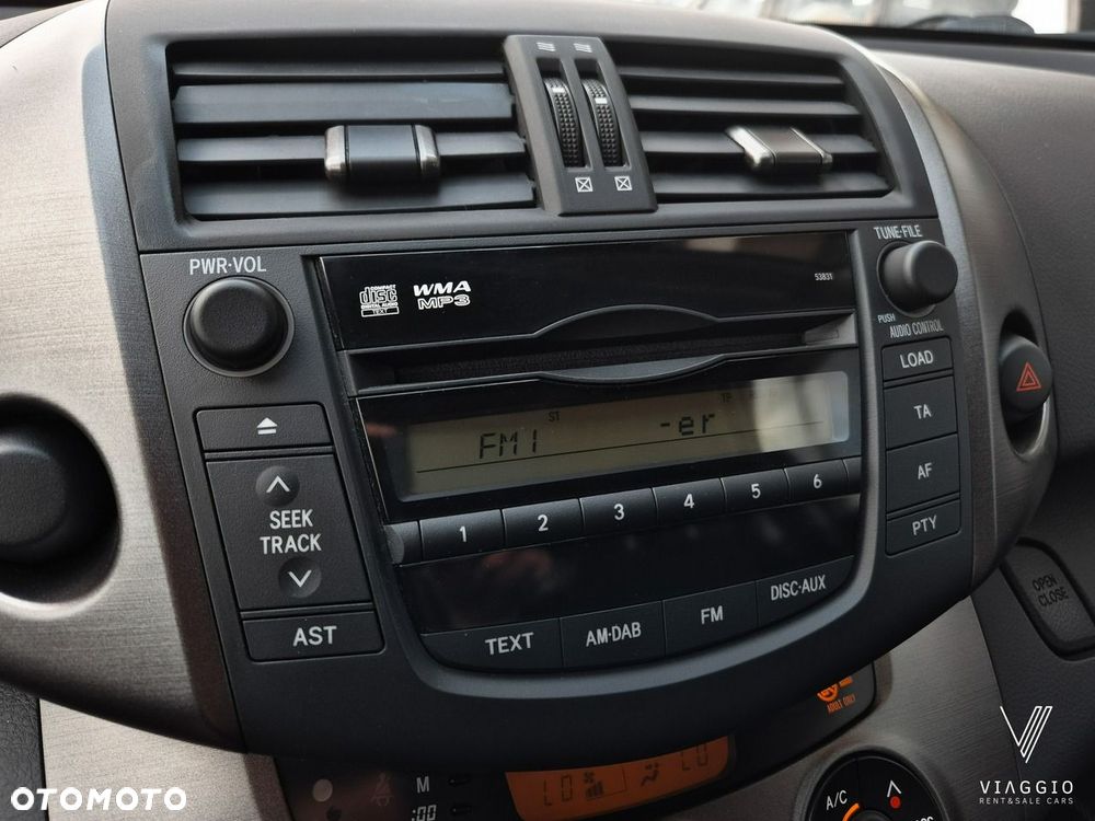 Toyota RAV4 2.0 VVT-i Premium - 13