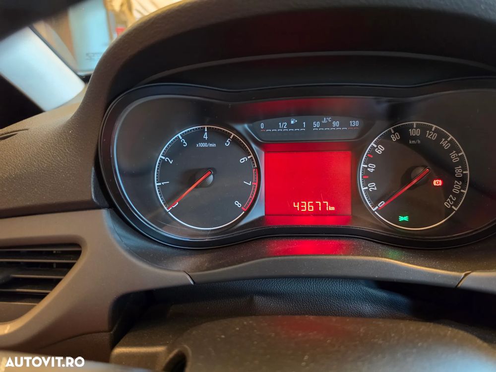 Opel Corsa 1.4 TWINPORT ECOTEC Color Edition - 3