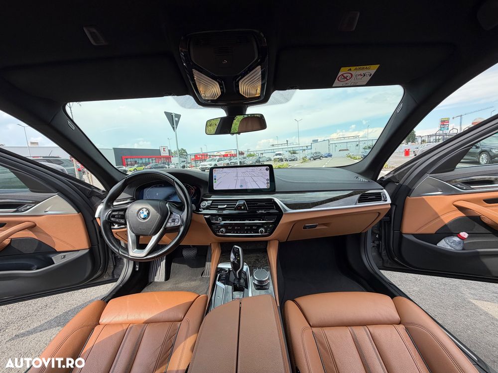 BMW Seria 5 530i Aut. Luxury Line - 7