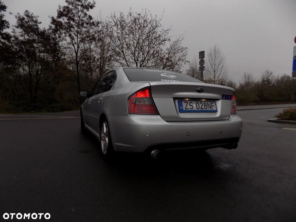 Subaru Legacy 2.5i AT - 2