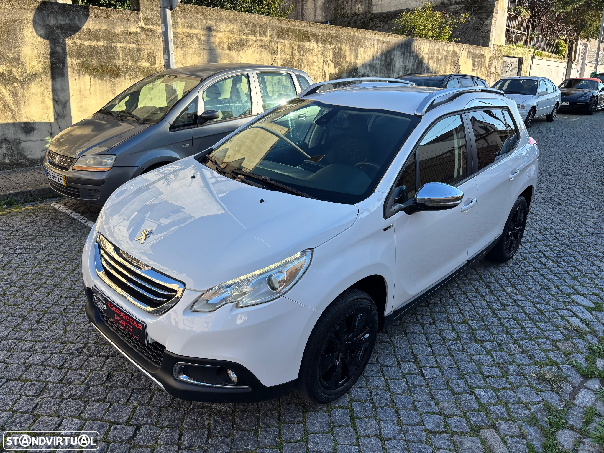 Peugeot 2008 1.2 PureTech Style - 2