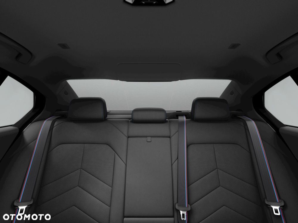 BMW Seria 5 550e xDrive PHEV M Sport - 7