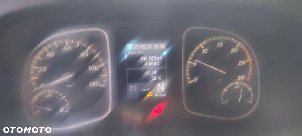 ATEGO SETRA Antos Claas OM936LA EURO6 silnik 193.760 kilometrów - 3