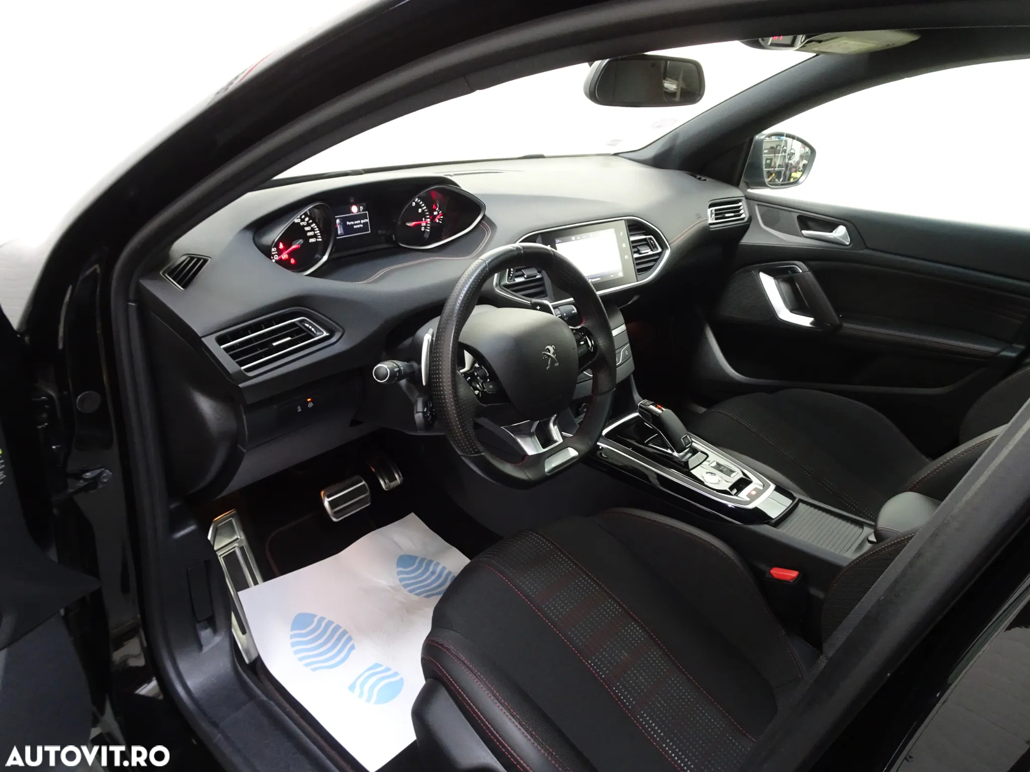 Peugeot 308 1.2L PureTech 130 S&S EAT8 GT - 6