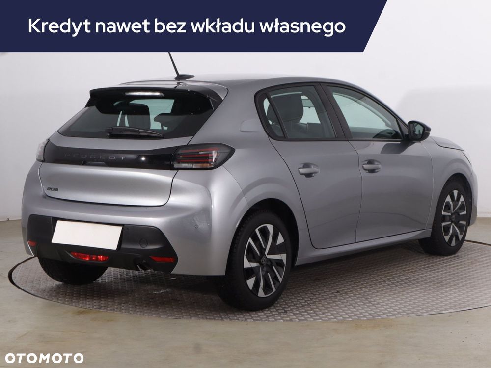 Peugeot 208 - 7