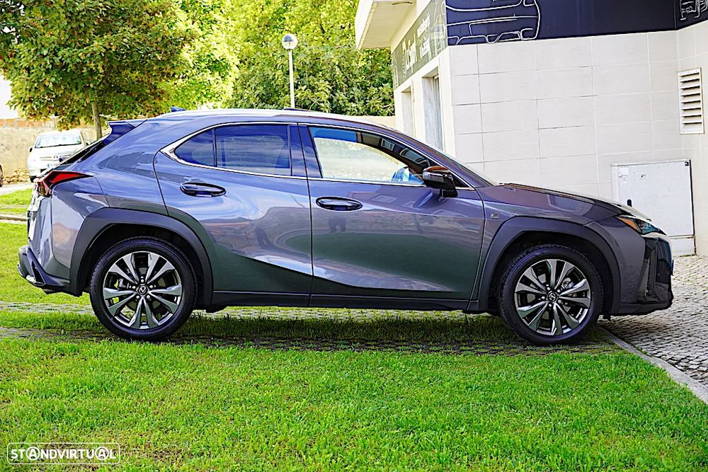 Lexus UX 250h F Sport - 10
