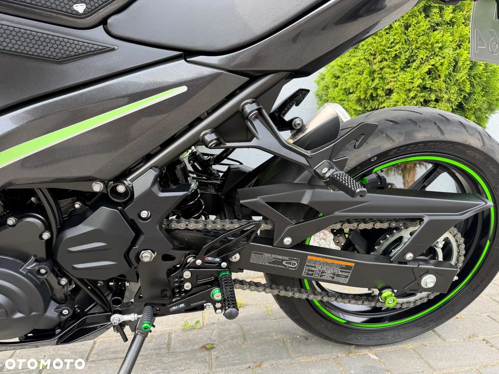 Kawasaki Ninja 400 - 38
