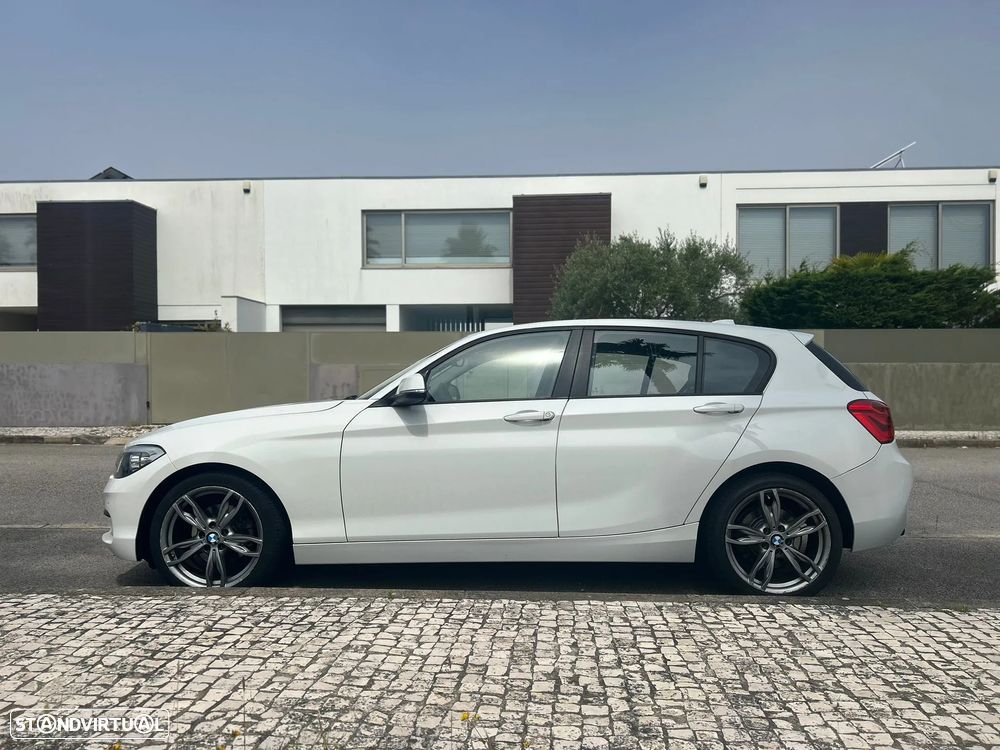 BMW 120 d Aut. Sport Line - 4