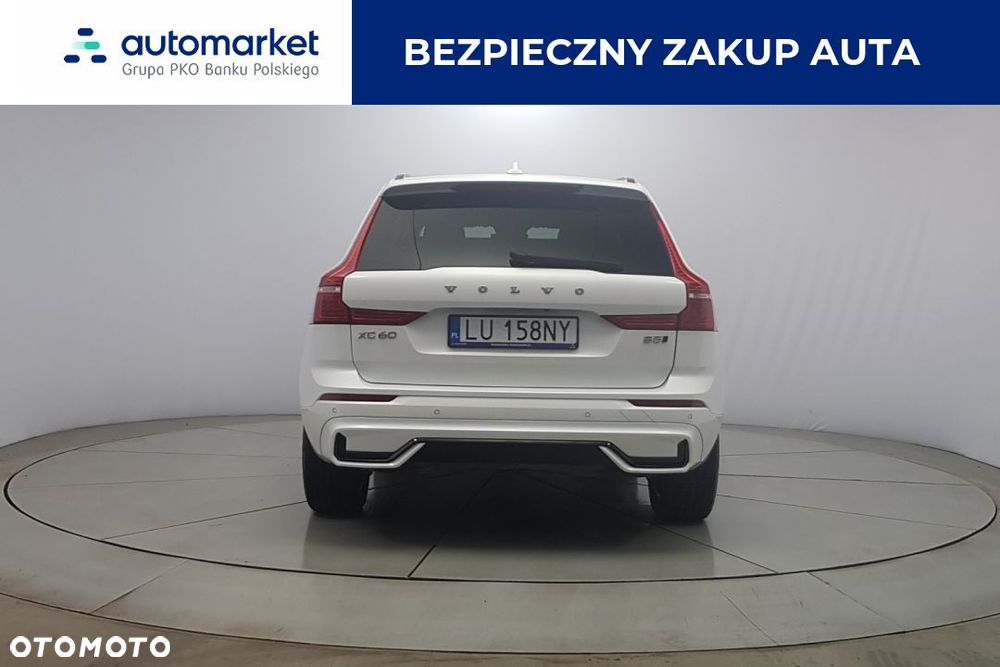 Volvo XC 60 B5 D AWD Plus Dark - 6