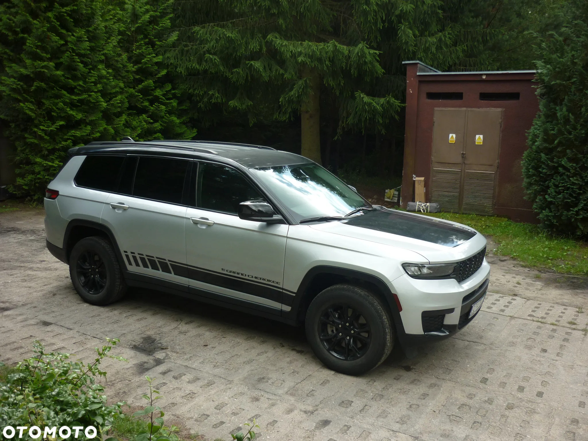 Jeep Grand Cherokee - 8