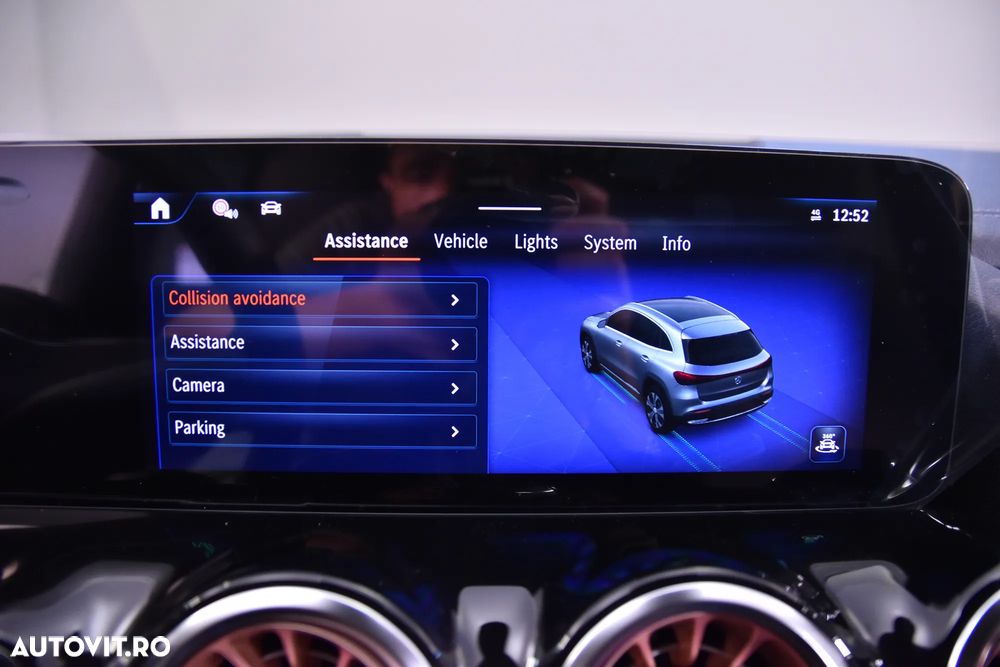 Mercedes-Benz EQA 250+ - 22