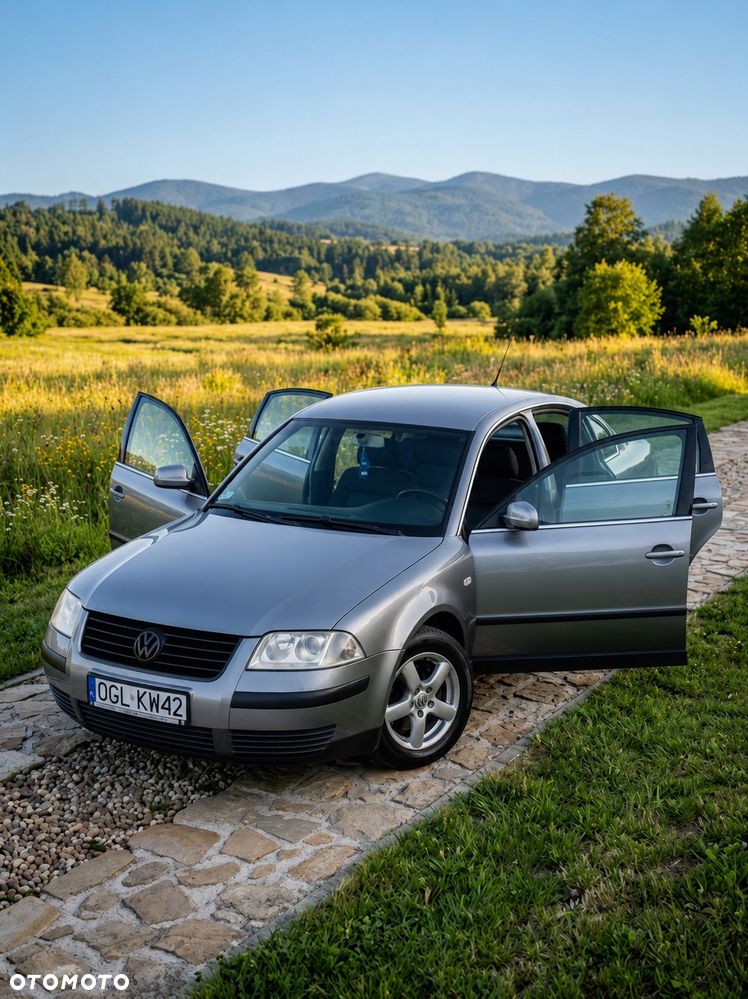 Volkswagen Passat 1.9 TDI Comfortline - 1