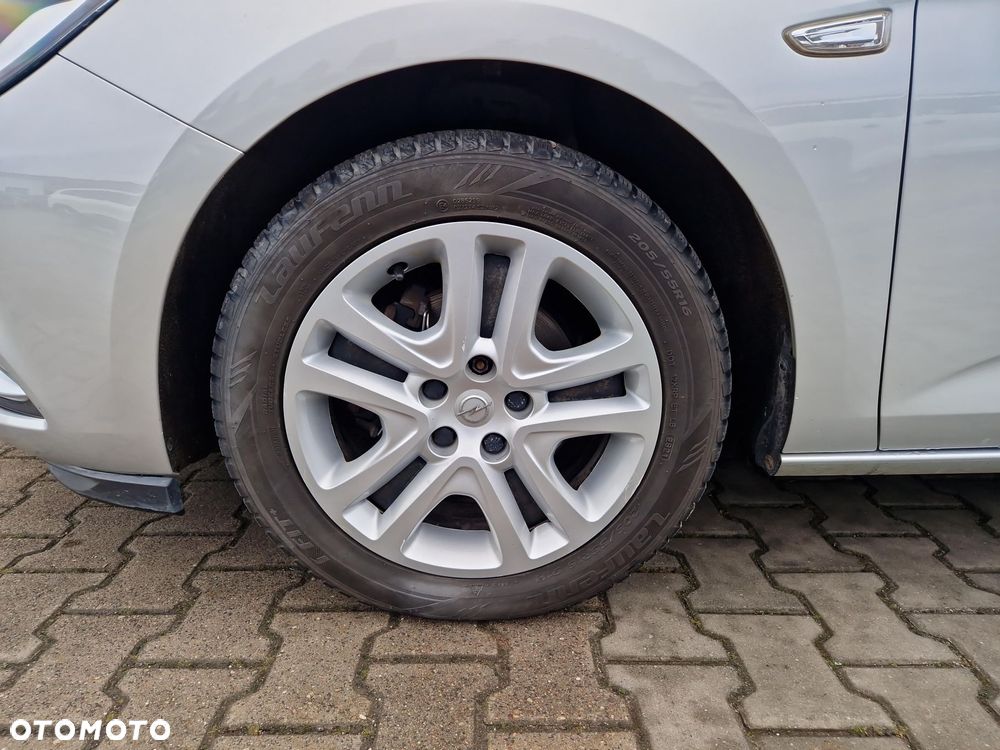 Opel Astra 1.4 T Enjoy - 18