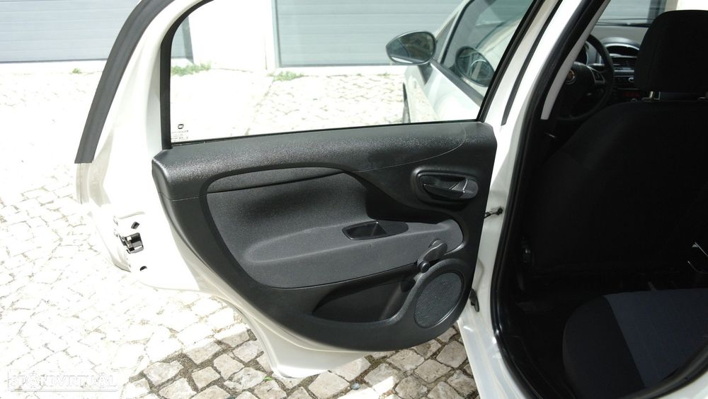 Fiat Punto 1.2 Lounge S&S - 16