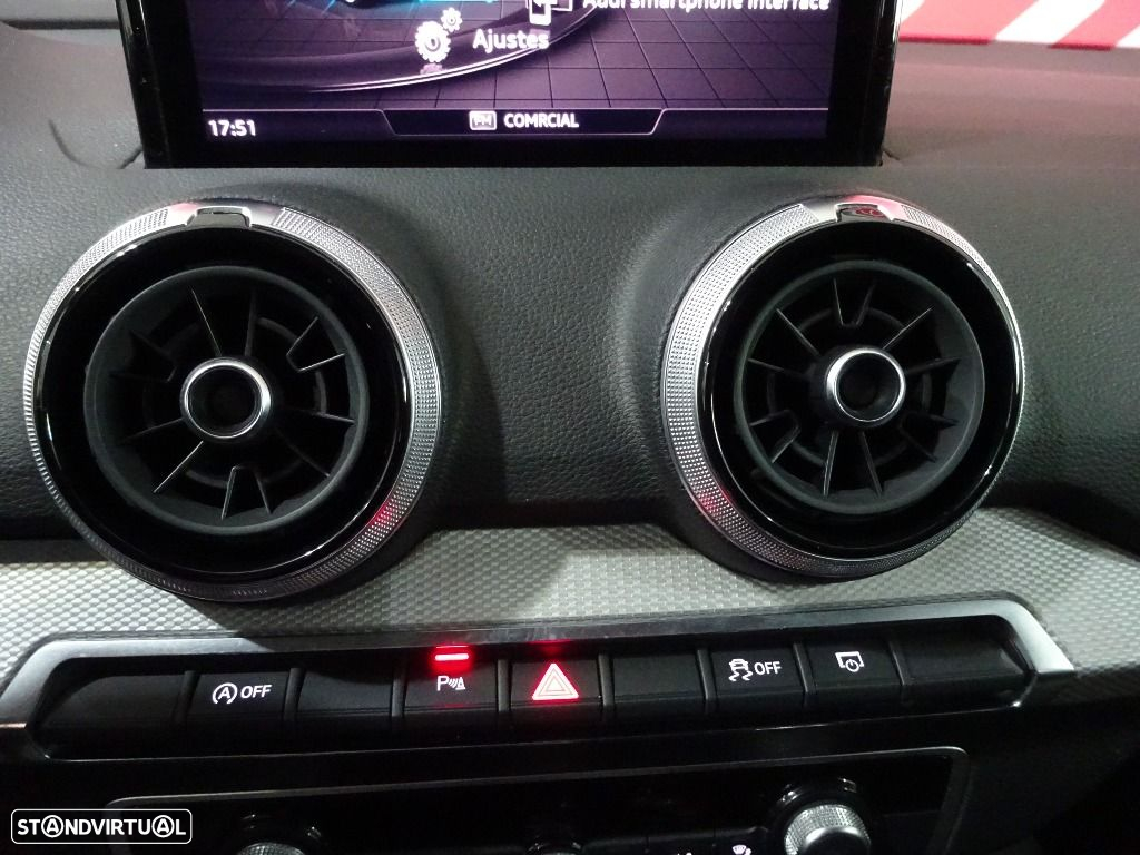 Audi Q2 30 TDI Advanced S tronic - 30
